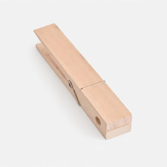 Pinza de Madera Grande para Toallas de Pared